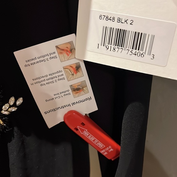 Mac Duggal 67848 FAUX WRAP LONG SLEEVE GOWN W/ APPLIQUÉ DETAIL NWT - Picture 7 of 14